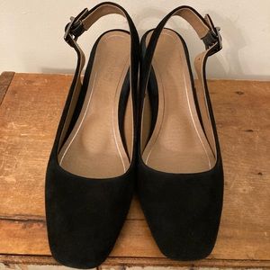 Vionic Suede Classic Black Shoes